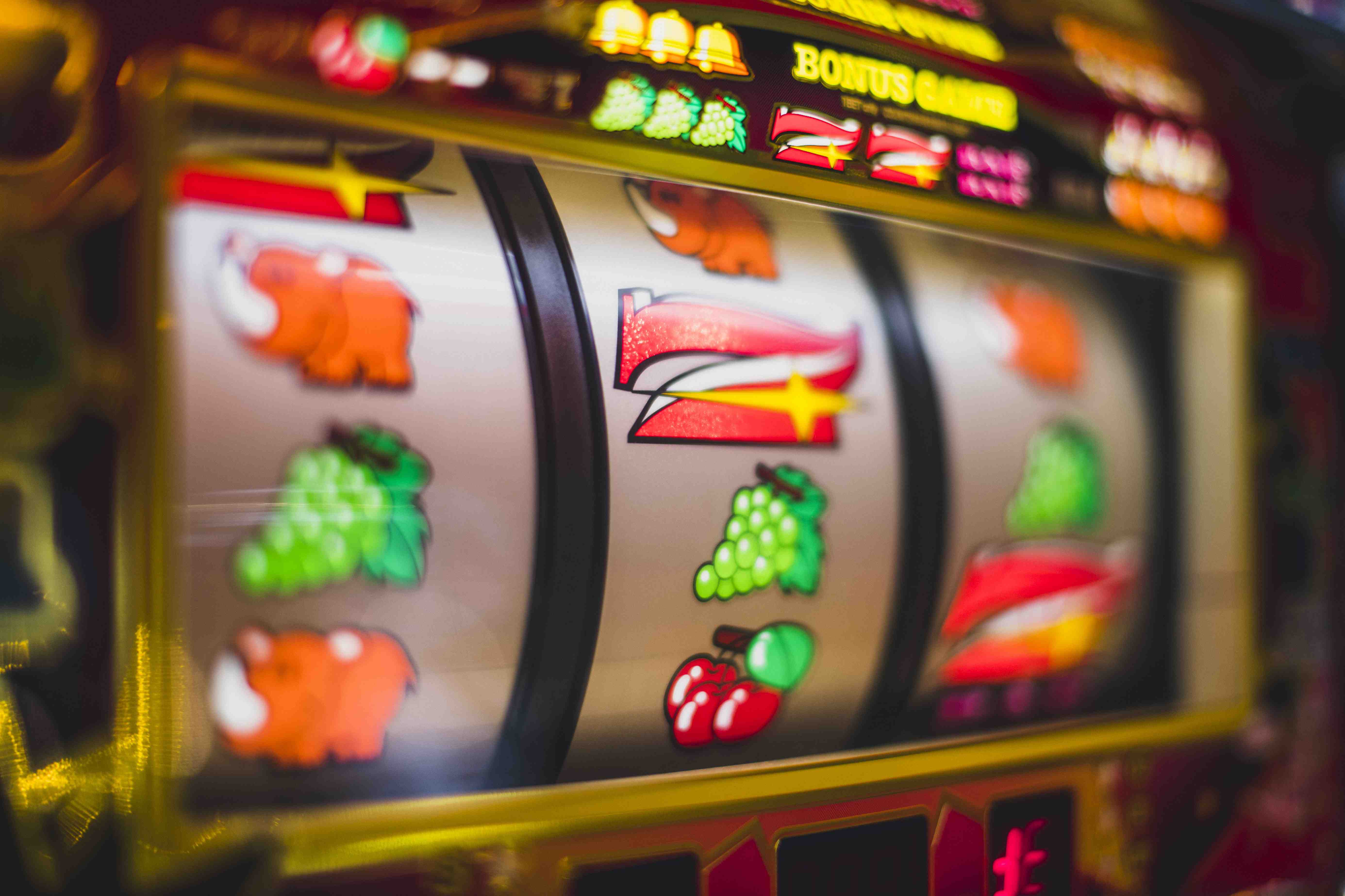 Video Slots ဂိမ်း အပြားပေါင်းများသော Slot